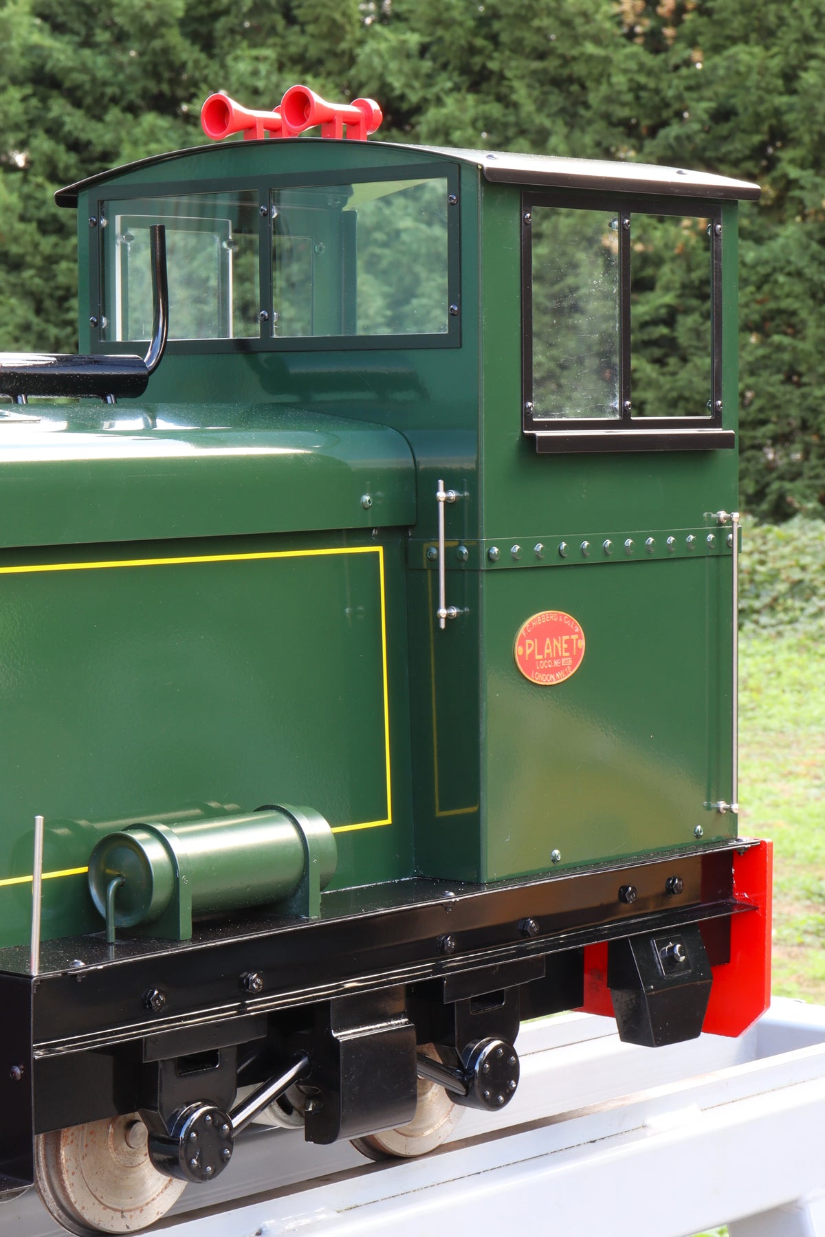 5 inch gauge Planet battery-electric shunter