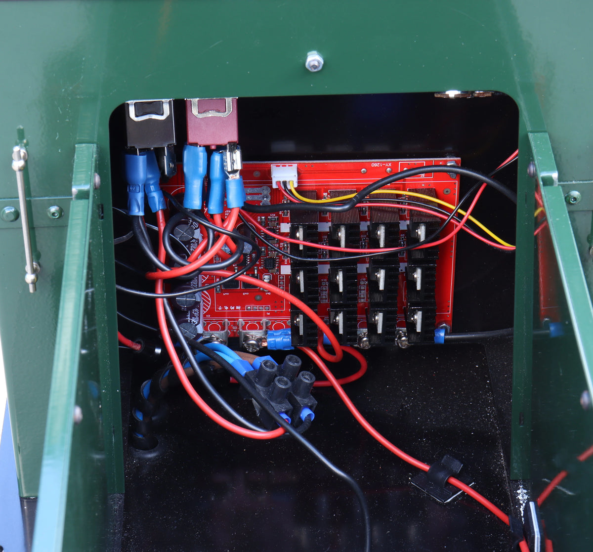 5 inch gauge Planet battery-electric shunter