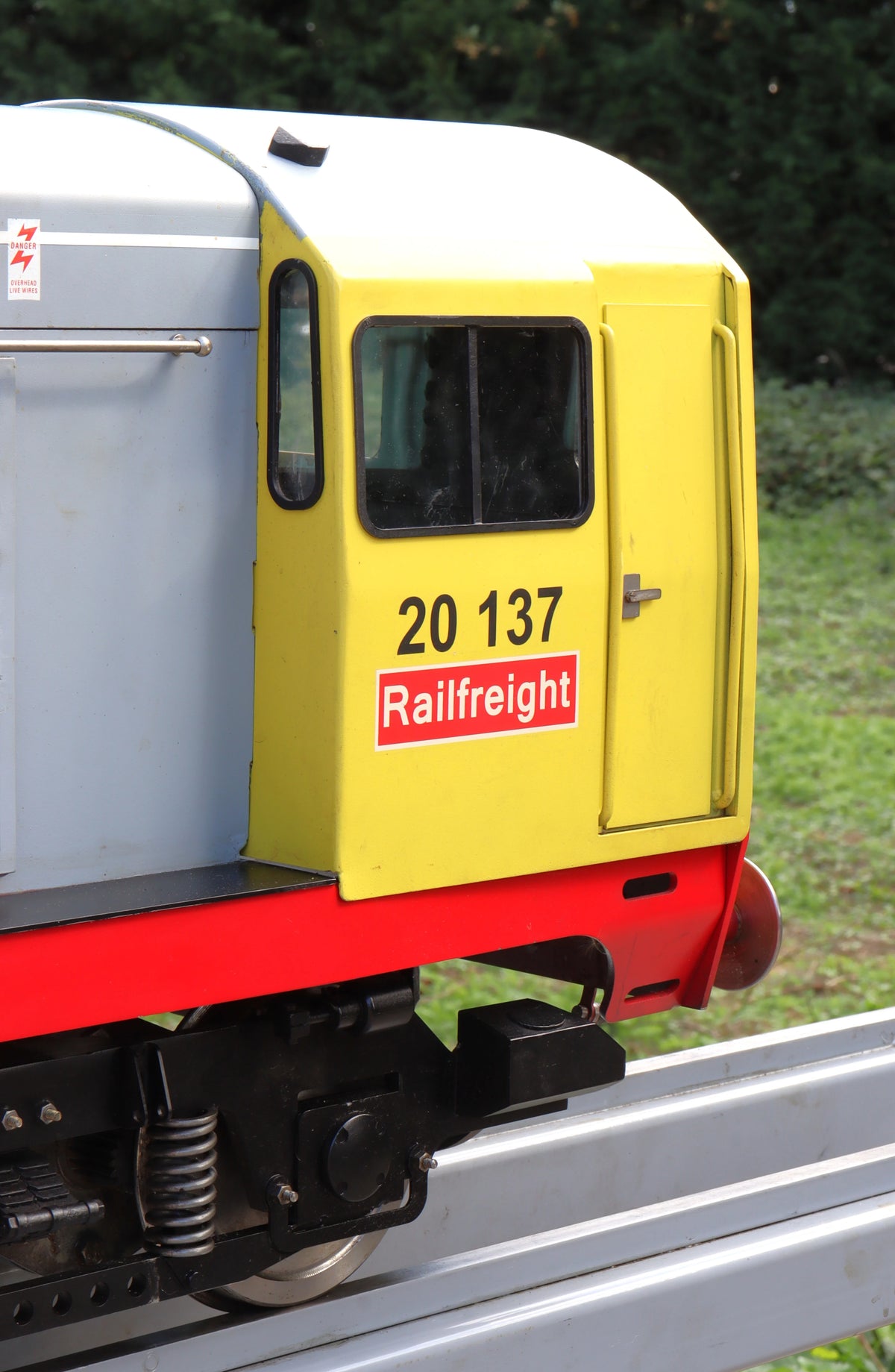 5 inch gauge 17D Class 20 battery electric