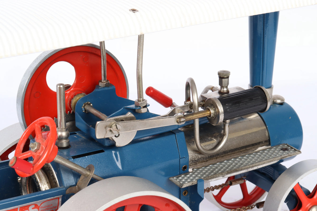 Wilesco D405 traction engine