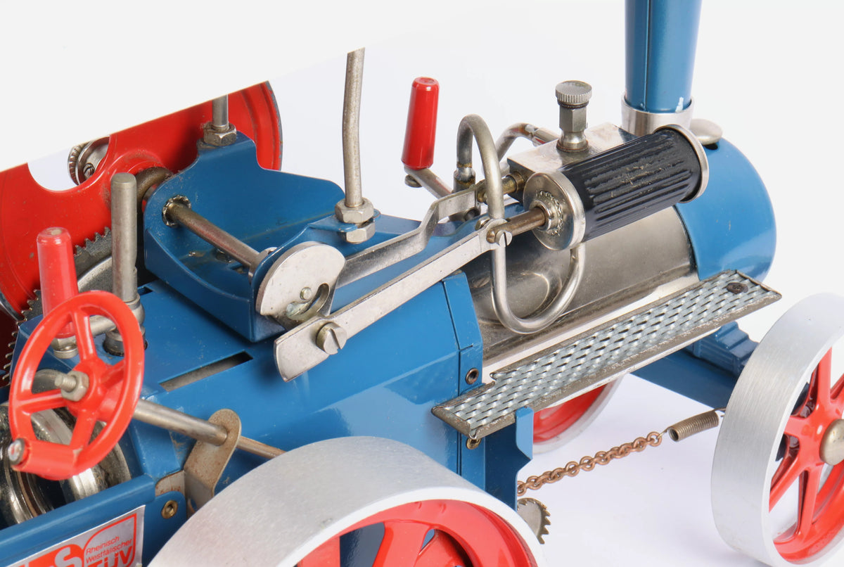 Wilesco D405 traction engine