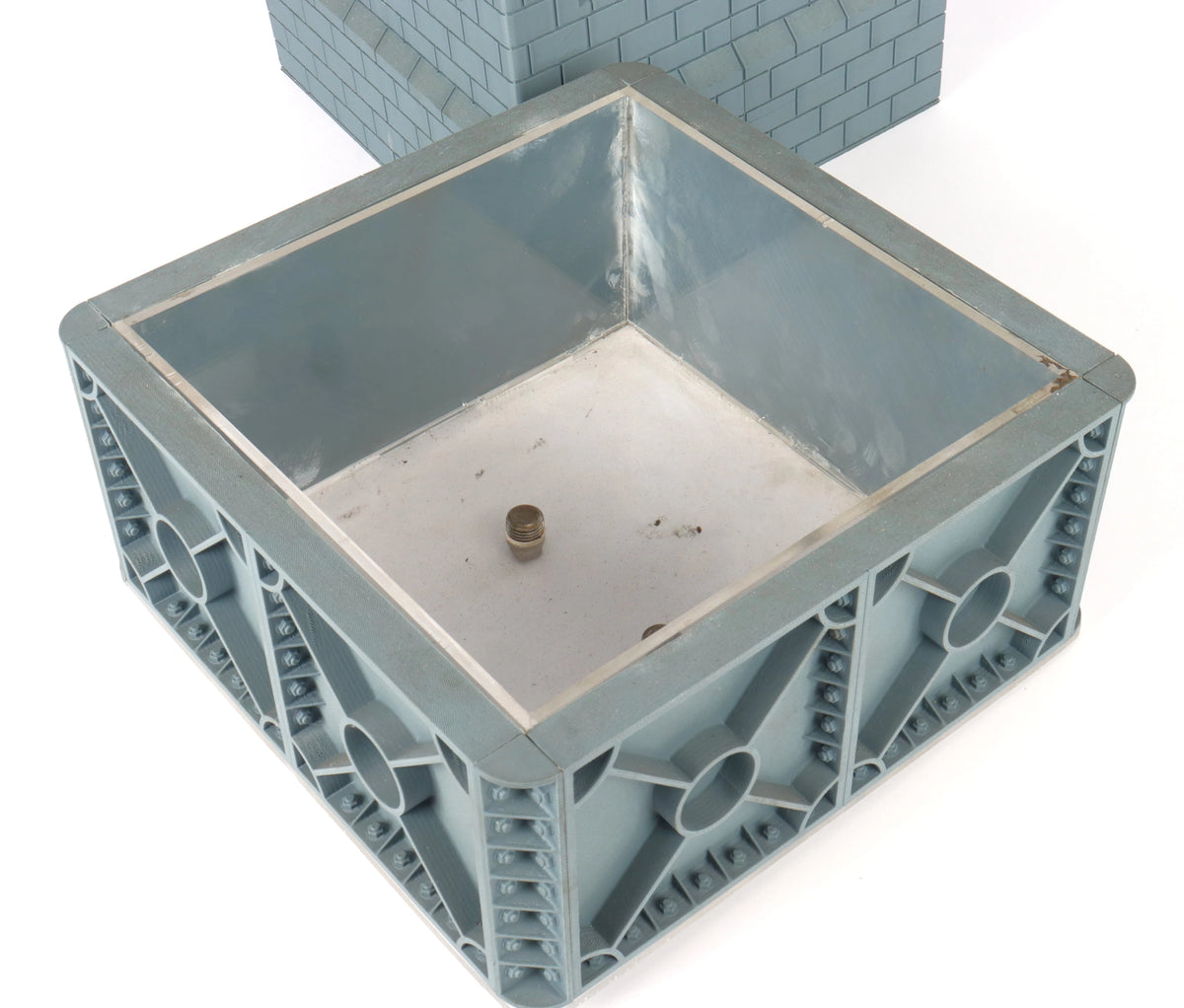 16mm scale water tower